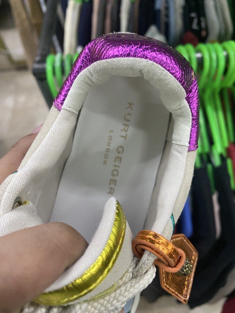 kurt geiger (Category: Sneakers) located in Manila. Submitted by vizcarrach03925 (Listing ID 1459553240, Image 2). Description: .
