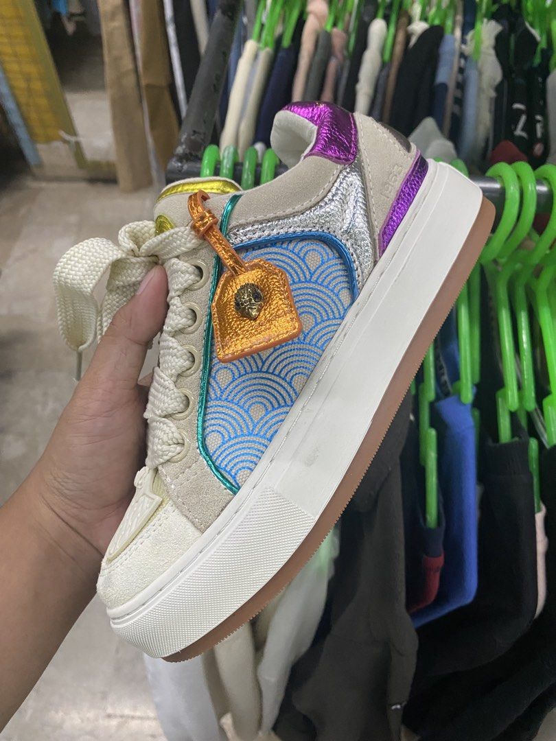 kurt geiger (Category: Sneakers) located in Manila. Submitted by vizcarrach03925 (Listing ID 1459553240, Image 1). Description: .