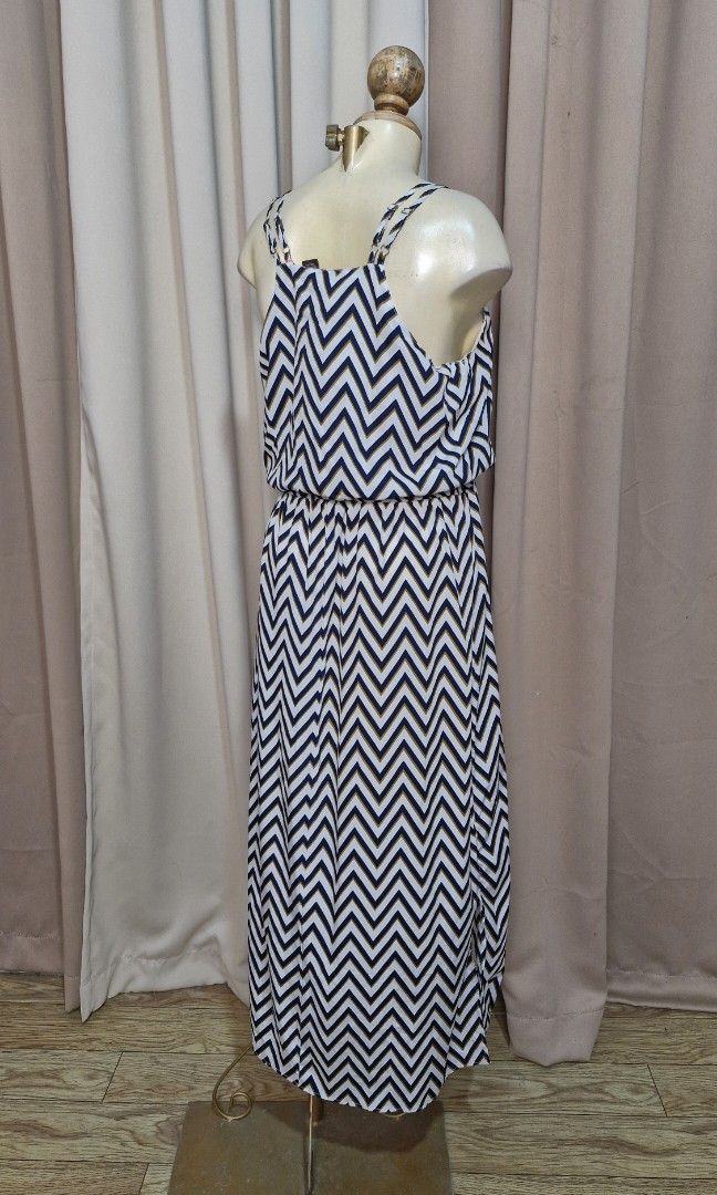 L: Speed Control Dress (Category: Dresses) located in Calabanga. Submitted by deniseallyson (Listing ID 1459683259, Image 3). Description: .