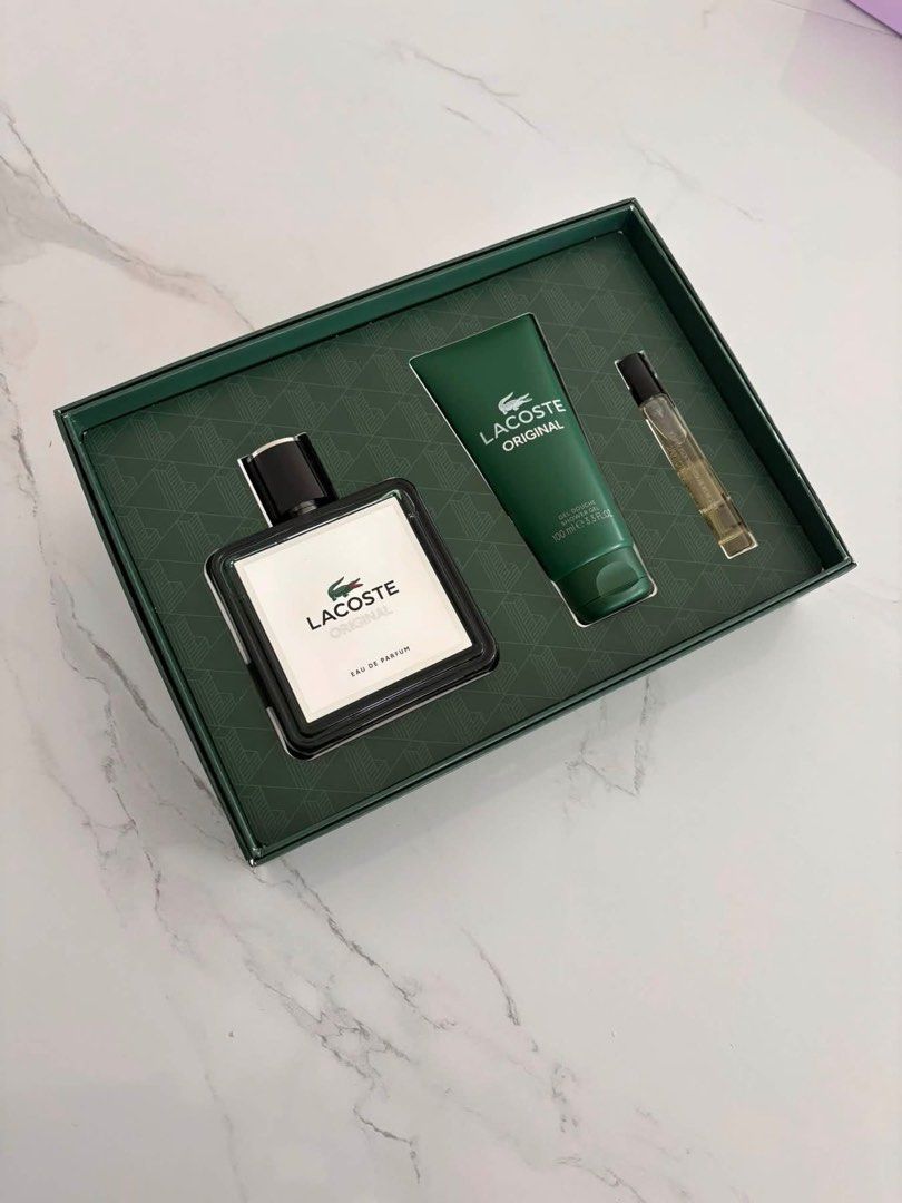 Lacoste Original Eau de Parfum Gift Set (Category: Fragrance & Deodorants) located in Alfonso. Submitted by marantalke59627 (Listing ID 1459656053, Image 1). Description: 100% Authentic Original/Sealed!! Onhand! Can meet up around Tagaytay - Authentic Lacoste Original Gift Set - Includes Eau de Parfum - Comes with a 100ml Shower Gel - Features a convenient Travel Spray - Ideal for personal indulgence or as a thoughtful gift.