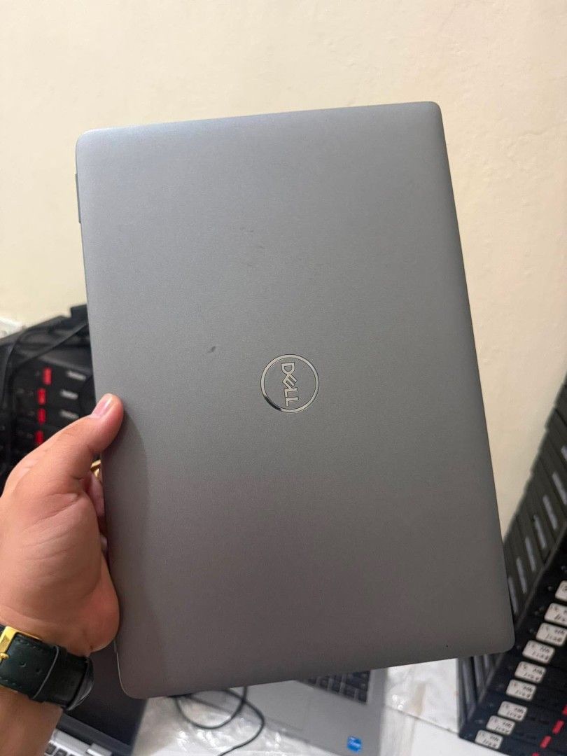 Latitude 5350 Touch screen laptop (Category: Laptops & Notebooks) located in Manila. Submitted by happyearth.953a15 (Listing ID 1459564063, Image 2). Description: Latitude 5350 Touch screen laptop Intel core ultra 5 135U Intel R graphics 16gb ram ddr5 soldered 512gb nvme Windows 11 pro OS Unit with type C charger Battery cycle 2 As new pa yung Battery No issue ✅ Tested ✅ 💸💸 27,500 Location: San Andres bukid manila Pick up or meet up.