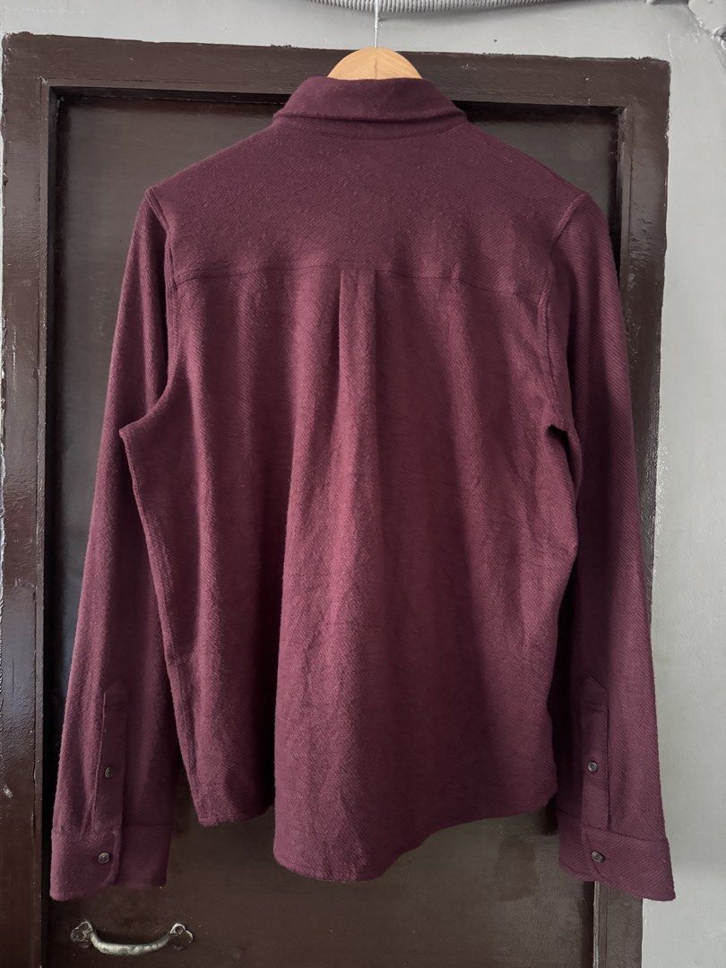 LEGEND LONGSLEEVE (Category: Sets & Coordinates) located in Manila. Submitted by puremoon.deer (Listing ID 1459514556, Image 2). Description: FOR SALE LEGEND TWILL LONGSLEEVE NO ISSUE BRANDNEW WITH TAG MADE FROM SOFTEST FABRIC MATERIAL MEDIUM on TAG 21x26.