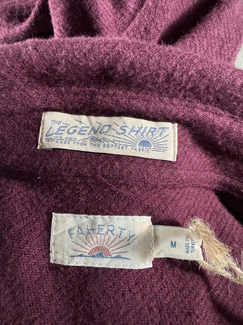 LEGEND LONGSLEEVE (Category: Sets & Coordinates) located in Manila. Submitted by puremoon.deer (Listing ID 1459514556, Image 3). Description: FOR SALE LEGEND TWILL LONGSLEEVE NO ISSUE BRANDNEW WITH TAG MADE FROM SOFTEST FABRIC MATERIAL MEDIUM on TAG 21x26.