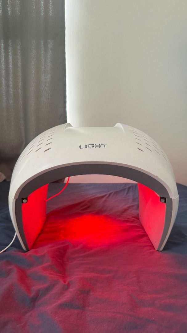 LIGHT Red Light Therapy Panel (Category: Face Care) located in Cainta. Submitted by chrsteenrivera (Listing ID 1459530802, Image 1). Description: RFS: Owner migrated to the US - Red light therapy panel for effective skin treatments. - Curved design allows for easy and comfortable placement over treatment areas. - Comes with a power cord for immediate use. - Ideal for enhancing your at-home skincare routine. - lightly used but stored properly.