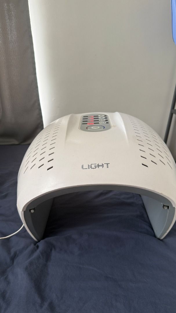 LIGHT Red Light Therapy Panel (Category: Face Care) located in Cainta. Submitted by chrsteenrivera (Listing ID 1459530802, Image 2). Description: RFS: Owner migrated to the US - Red light therapy panel for effective skin treatments. - Curved design allows for easy and comfortable placement over treatment areas. - Comes with a power cord for immediate use. - Ideal for enhancing your at-home skincare routine. - lightly used but stored properly.