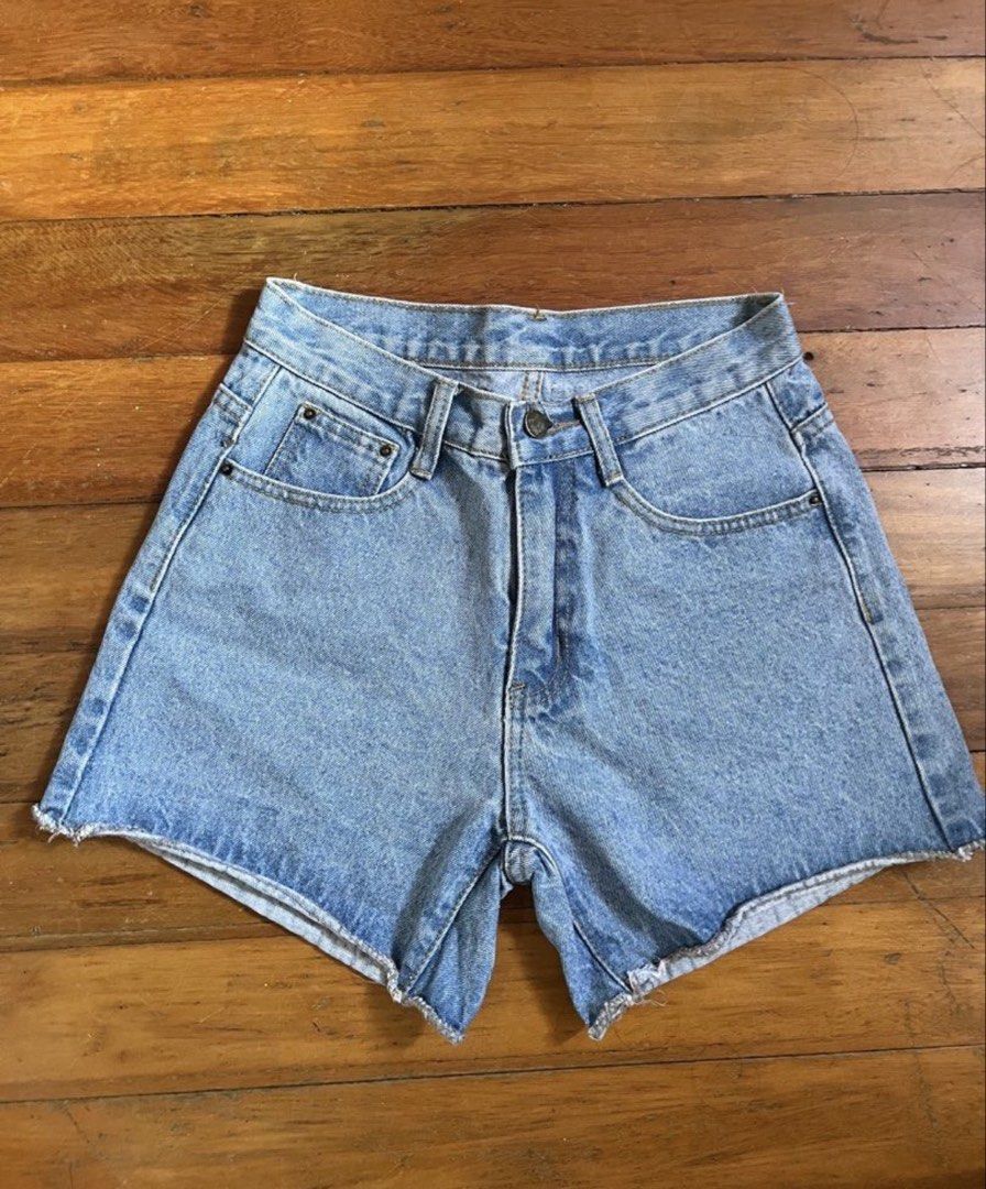 Light Wash Denim Cut-Off Shorts (Category: Shorts) located in Bulacan. Submitted by ladyjagged (Listing ID 1459625367, Image 1). Description: size: 25 Length: 13 in - Midwaist - Preloved; washed and clean - No issues, Barely Used - Hard Denim.