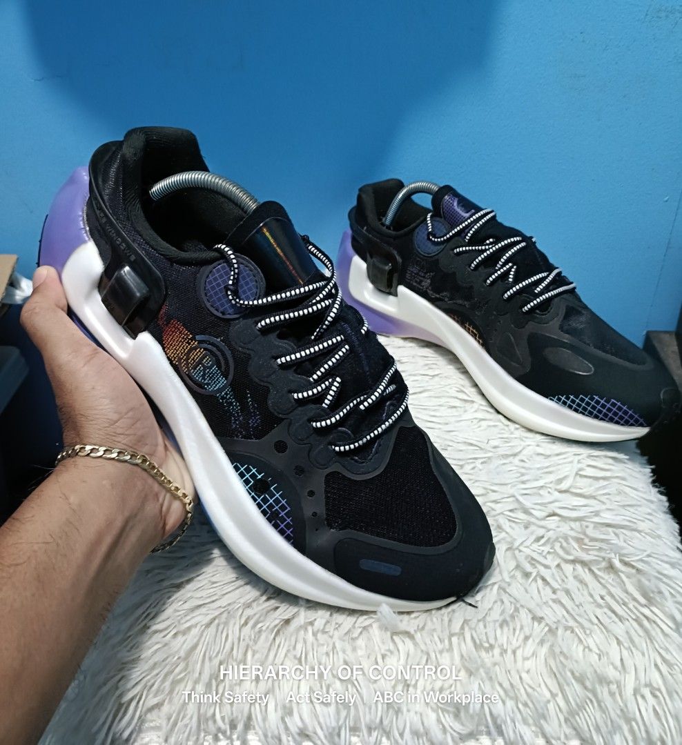 Li-Ning Wind Ranger Essential Black Purple (Category: Sneakers) located in Lapu Lapu. Submitted by ehb4283ootd (Listing ID 1459618464, Image 2). Description: RFS: Decluttering Original. Preloved. Proven shipping nationwide. Accept Gcash payment. Located in Lapu-Lapu City Cebu..
