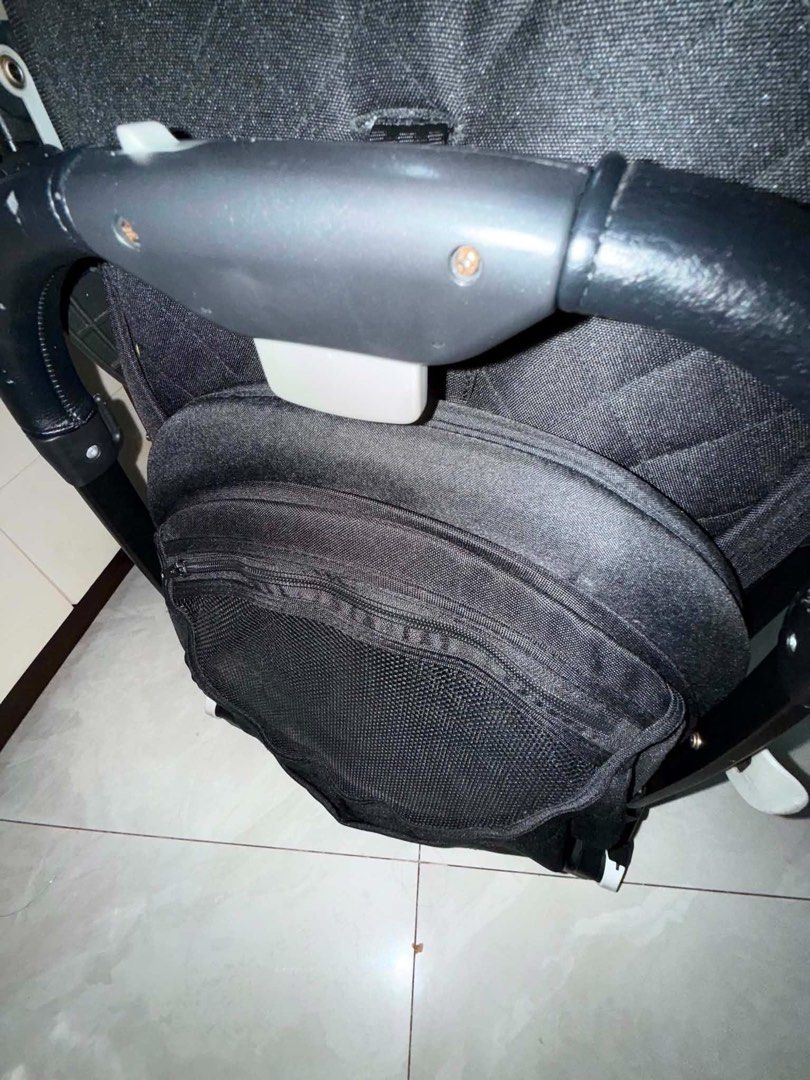 Looping squizz 3 (Category: Strollers) located in Caloocan City. Submitted by dailykicksnthrifts (Listing ID 1459624129, Image 3). Description: Selling my Baby Stroller Looping Squizz 3 first owner. ✅Cabin - Approved stroller ✅ lightweight stroller ✅Newborn Friendly Stroller ✅One- hand fold stroller ✅Magnetic Harness.