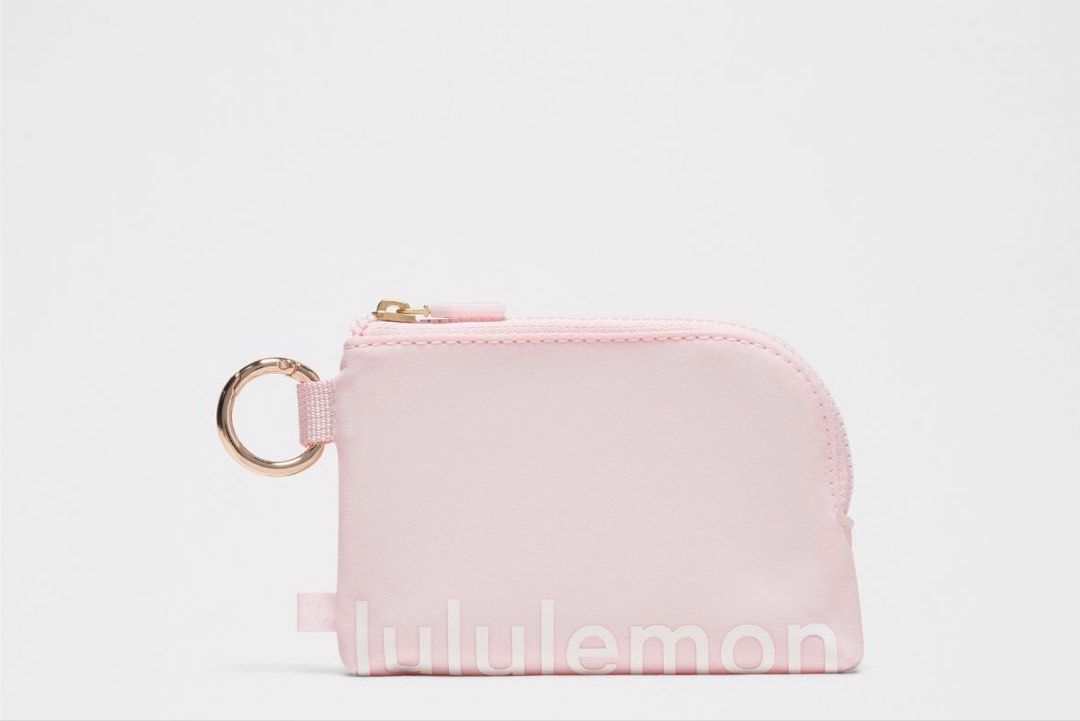 Lululemon Clippable pouch (Category: Purses & Pouches) located in San Juan, La Union. Submitted by clothedbyaya (Listing ID 1459628453, Image 3). Description: ✨ CANADA PRE-ORDER PASABAY ✨ 📌 Order Details & Payment Terms Deposit: 60% Downpayment required to reserve your item Balance: Remaining balance payable within 2 months Dispatch: Item will be shipped immediately once fully paid 🚚 Shipping Options FREE Air Cargo: via LBC (Pouch size ONLY) (u