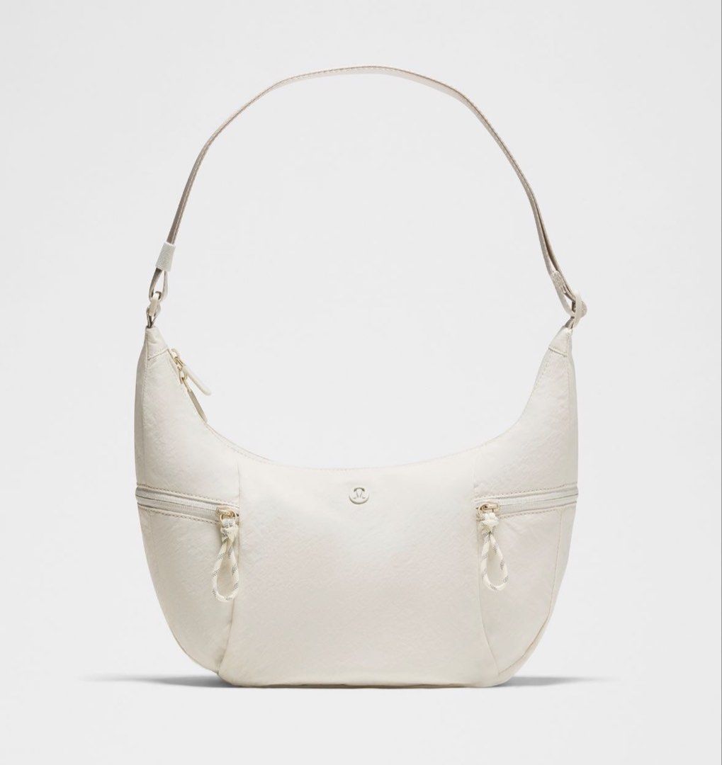 Lululemon Slouchy Sling 6L (Category: Shoulder Bags) located in San Juan, La Union. Submitted by clothedbyaya (Listing ID 1459631325, Image 1). Description: ✨ CANADA PRE-ORDER PASABAY ✨ 📌 Order Details & Payment Terms Deposit: 60% Downpayment required to reserve your item Balance: Remaining balance payable within 2 months Dispatch: Item will be shipped immediately once fully paid 🚚 Shipping Options FREE Air Cargo: via LBC (Pouch size ONLY) (up 