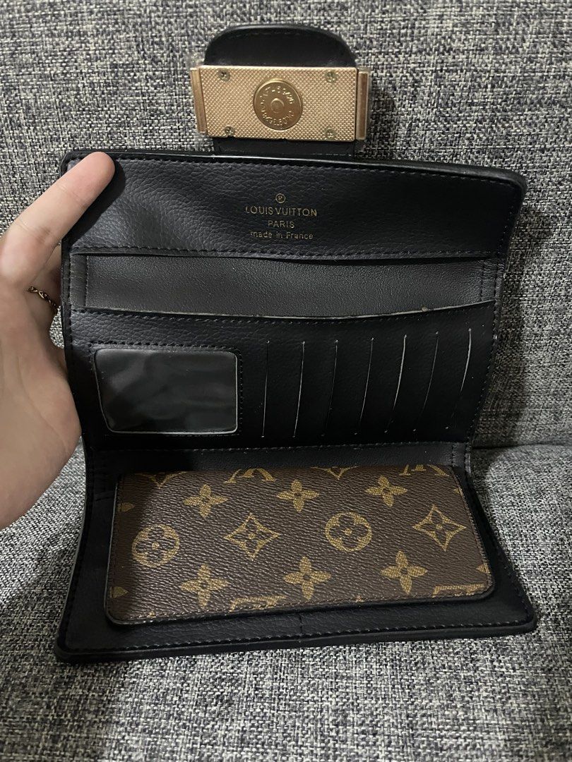 LV Wallet (Category: Wallets & Card holders) located in Quezon City. Submitted by tresheaven (Listing ID 1459633607, Image 2). Description: .
