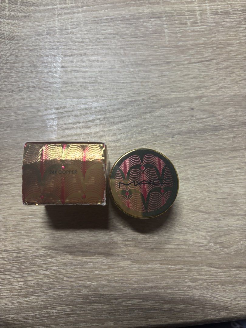 Mac Jelly Shimmer Highlighter (Category: Makeup) located in Davao. Submitted by mielle_888 (Listing ID 1459686678, Image 2). Description: Lightly Used Mac Jelly Shimmer Highlighter Shade: 🪩✨24k Copper (perfect for the Bruno Mars Concert lol).