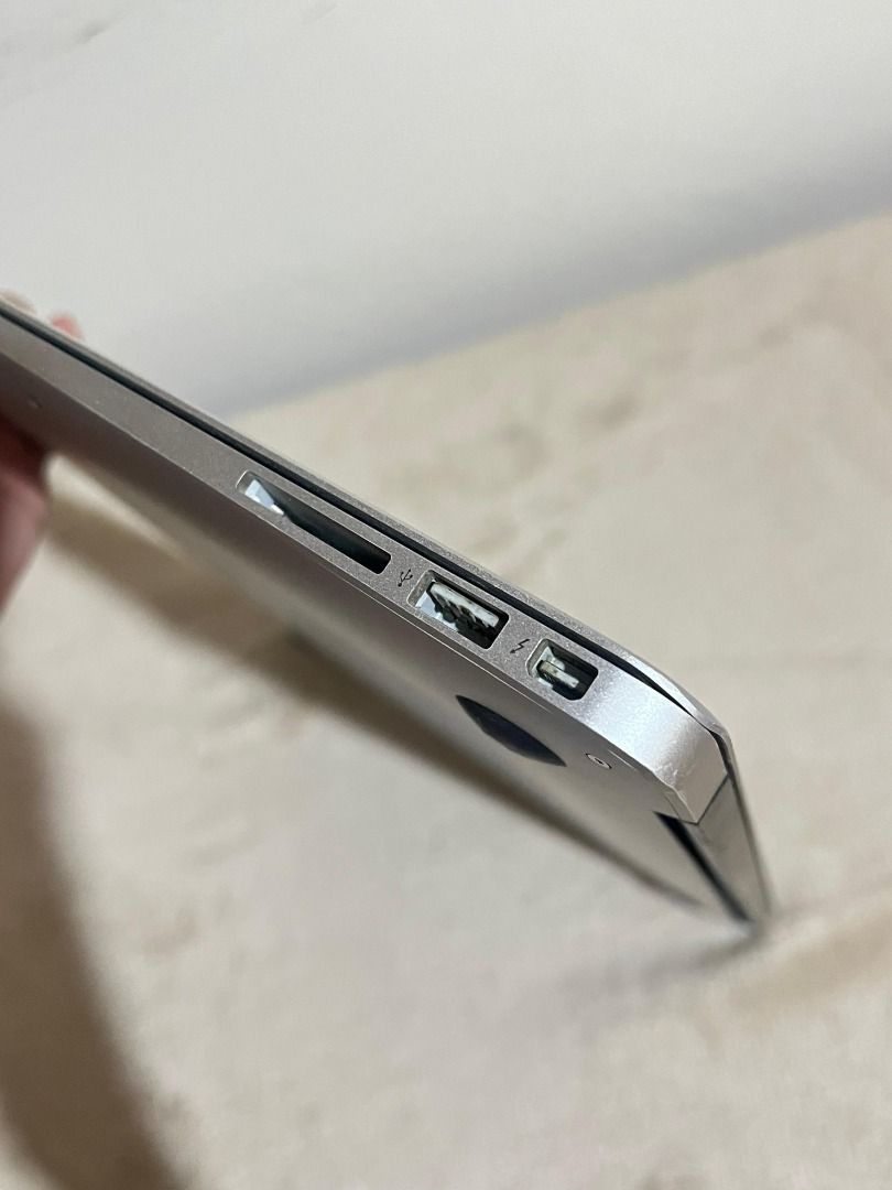 Macbook Air 2017 (Category: Laptops & Notebooks) located in Cebu City. Submitted by slrnygt (Listing ID 1459539056, Image 3). Description: Please read carefully. This is a well-loved Macbook Air 2017. The unit has obvious signs of usage: slight dents (as seen on the sides of the unit), one missing key, and battery advised for replacement (no need to plug in all the time, this will last 2-3 hours use). However, please note that the unit is functio