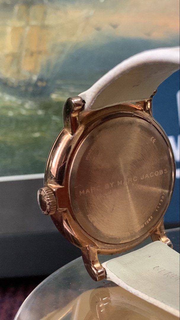 Marc Jacobs rose gold-tone Watch (Category: Women's Watches) located in Mandaluyong City. Submitted by fv_merch (Listing ID 1459629941, Image 3). Description: Marc Jacobs rose gold-tone stainless steel case with white leather strap - parts original (dial, strap, etc) *Genuine Leather *water resistant 5atm *stainless steel Dial+Bezel Size: 3.1cm Strap size: 22cm Php 2300.