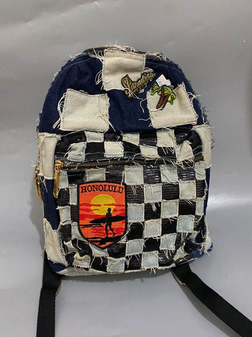 Marc Jacobs Limited Edition Bagpack (Category: Backpacks) located in Paete. Submitted by ladder_leynn (Listing ID 1459671304, Image 1). Description: -ykk zip -complete etiketa -negotiable price .