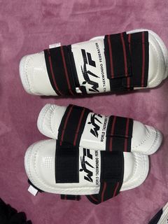 (Category: ) located in . Submitted by n_wardrobe (Listing ID 1459623424, Image 1). Description: .
