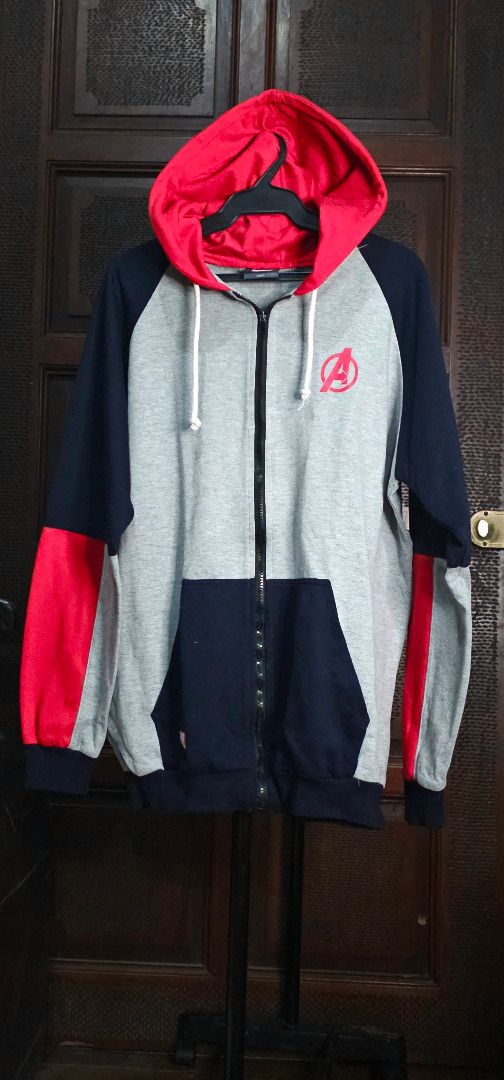 Marvel Avengers Zip-Up Hoodie (Category: Hoodies) located in Caloocan City. Submitted by weartogo.styling (Listing ID 1459608066, Image 1). Description: Marvel Avengers Hoodie - ₱399 Large Lightly Used PM for details.