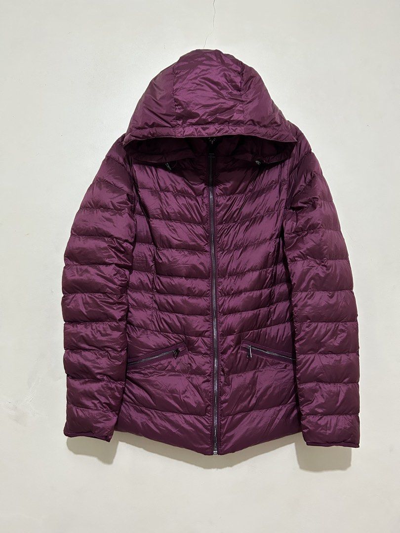 Massimo Dutti Purple Feather-Down Hooded Puffer Jacket XS (Category: Coats, Jackets and Outerwear) located in Manila. Submitted by shiecadapan (Listing ID 1459604333, Image 1). Description: Massimo Dutti hooded puffer in purple. Feather-down fill, zip-up front, zippered pockets. Pre-owned with no visible wear. Made in Vietnam..