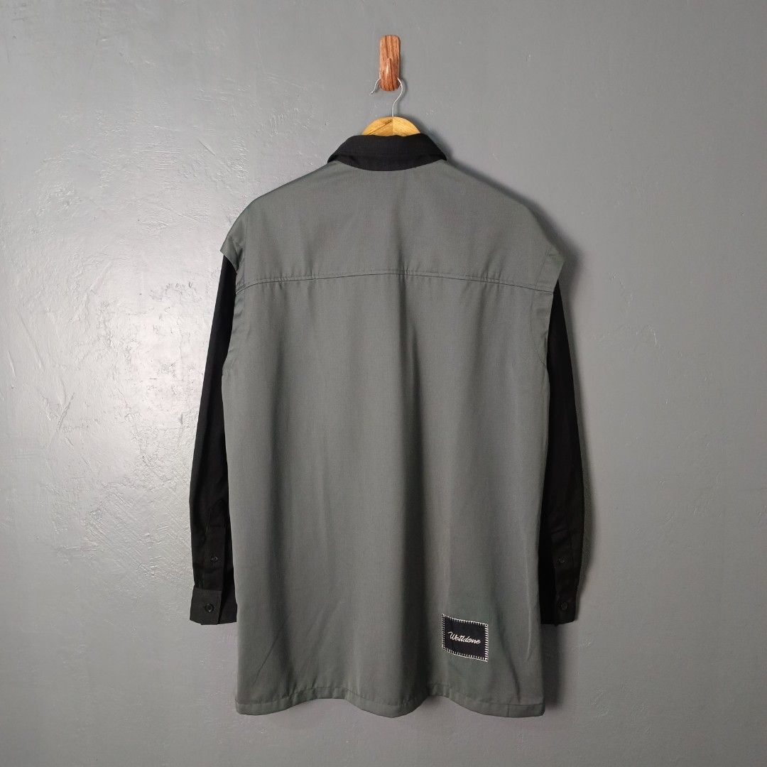 Men's - We11done (Category: Tshirts & Polo Shirts ) located in Bacolod City. Submitted by drop.ph (Listing ID 1459583791, Image 3). Description: We11done - Two-Tone Shirt *Oversized *Size S - 22x32 *Can fits up to Large *Excellent *No Flaws *Price: 2,000php *Add SF if outside Bacolod City .