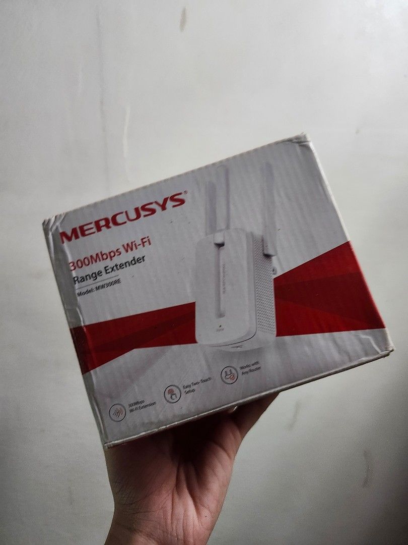 Wifi Router Range Extender Modem (Category: Networking) located in Manila. Submitted by keithkatz (Listing ID 1459537429, Image 2). Description: Mercusys.