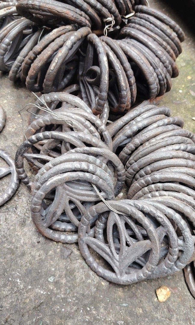 Metal cast iron Design (Category: Cookware & Accessories) located in Caloocan City. Submitted by zenmountain-d8b1c0 (Listing ID 1459558614, Image 3). Description: Cod.