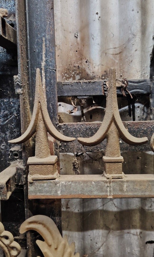 Metal cast iron Design (Category: Cookware & Accessories) located in Caloocan City. Submitted by zenmountain-d8b1c0 (Listing ID 1459558980, Image 1). Description: .