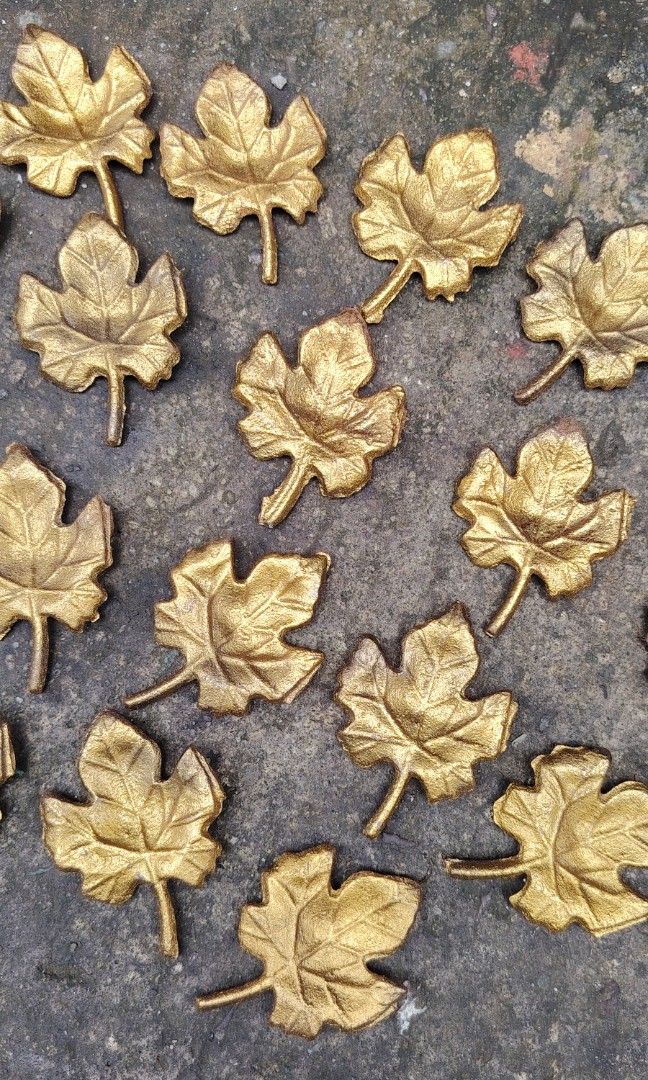 Metal cast iron Design leaves (Category: Cookware & Accessories) located in Caloocan City. Submitted by zenmountain-d8b1c0 (Listing ID 1459558323, Image 3). Description: Cod.