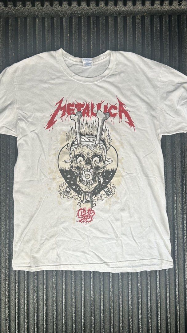Metallica Met Club 2013 (Category: Tshirts & Polo Shirts ) located in Batangas. Submitted by get.looted (Listing ID 1459620209, Image 1). Description: Metallica Met Club 2013 Like New 21.5x29.5 Gildan on tag Vintage/Vtg .