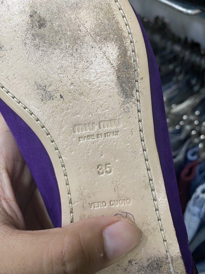Miu miu (Category: Sandals) located in Manila. Submitted by vizcarrach03925 (Listing ID 1459530052, Image 3). Description: .