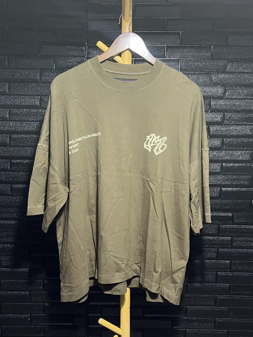 MN+LA Rift Tee in Olive XL (Category: Tshirts & Polo Shirts ) located in Muntinlupa City. Submitted by marleyinmnl (Listing ID 1459603618, Image 2). Description: MN+LA Rift Tee XL in Olive Muntinlupa Loc J&T/Lalamove Gcash/Gotyme .