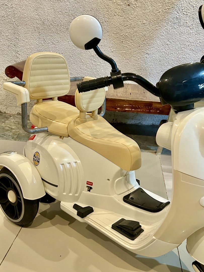 Mortorcycle toy for kids (Category: Kids Toys) located in Quezon City. Submitted by babystuff_etc (Listing ID 1459620521, Image 3). Description: .
