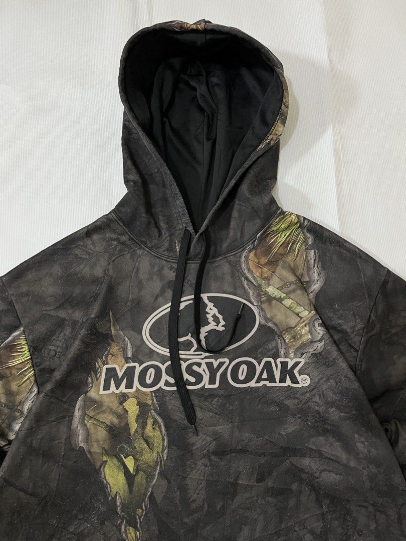 Mossy Oak Camou Hoodie (Category: Hoodies) located in Rizal. Submitted by otits.thrift (Listing ID 1459504131, Image 2). Description: .