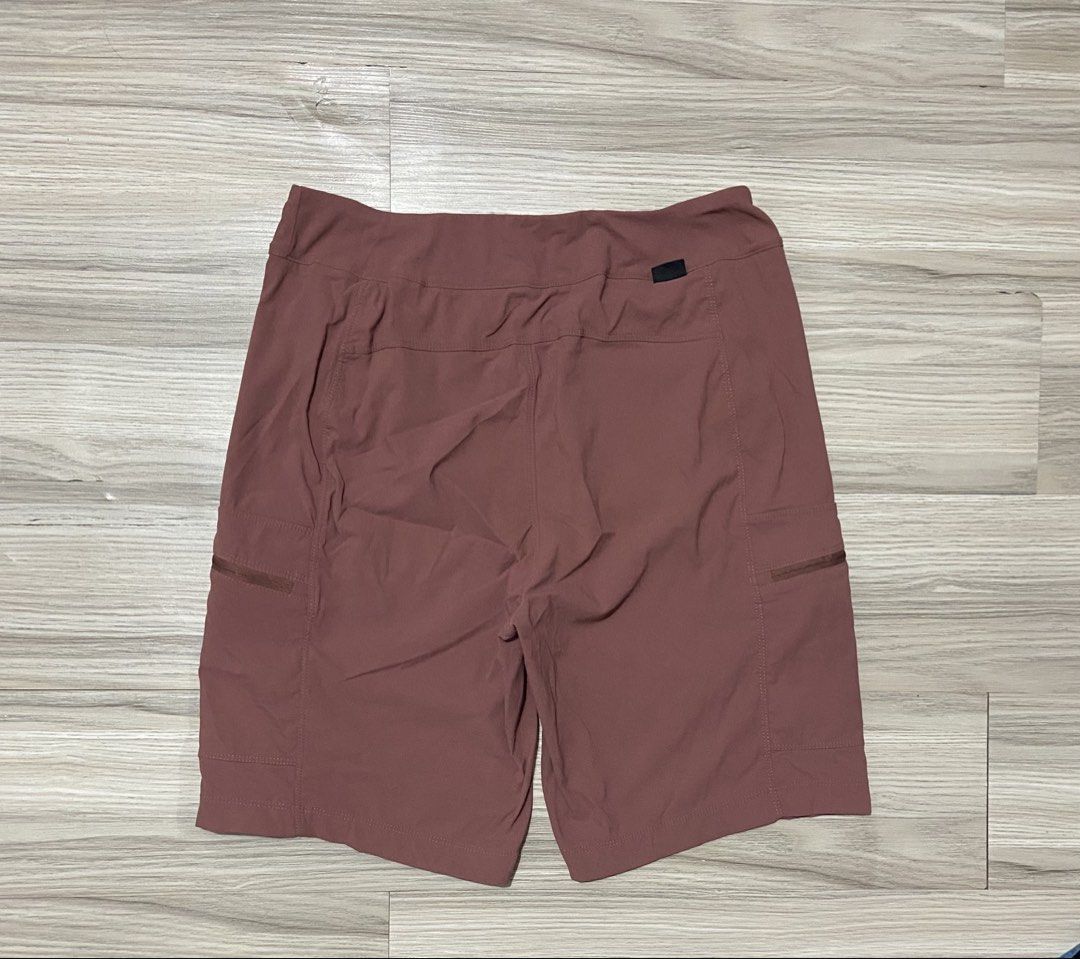 Mountain hardwear (womens) (Category: Shorts) located in Cebu City. Submitted by charlyx (Listing ID 1459492597, Image 2). Description: Excellent No issue Size 30 Length 18.