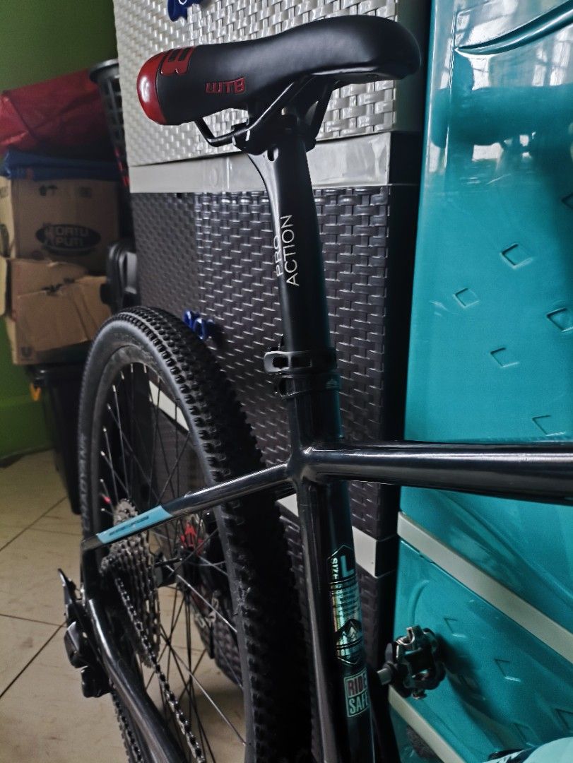 MTB XC Setup (Category: Bicycles) located in Caloocan City. Submitted by wacamote (Listing ID 1459627918, Image 3). Description: Specs. Frame: MountainPeak Agile Boost Thru Axel 27.5 size L Drivetrain: Shimano Deore M6100 12 speed RD Sagmit 12 speeg cogs 11-51T Shimano M6100 Chain MountainPeak BB Dackas 34T oval Chainring Prowheel Claw Crank Rpnntahi race clipless pedal Wheelset: Chaoyang Victory Tire 27.5 x 2.1 Foxter rim 27.5 Generic Alloy spok