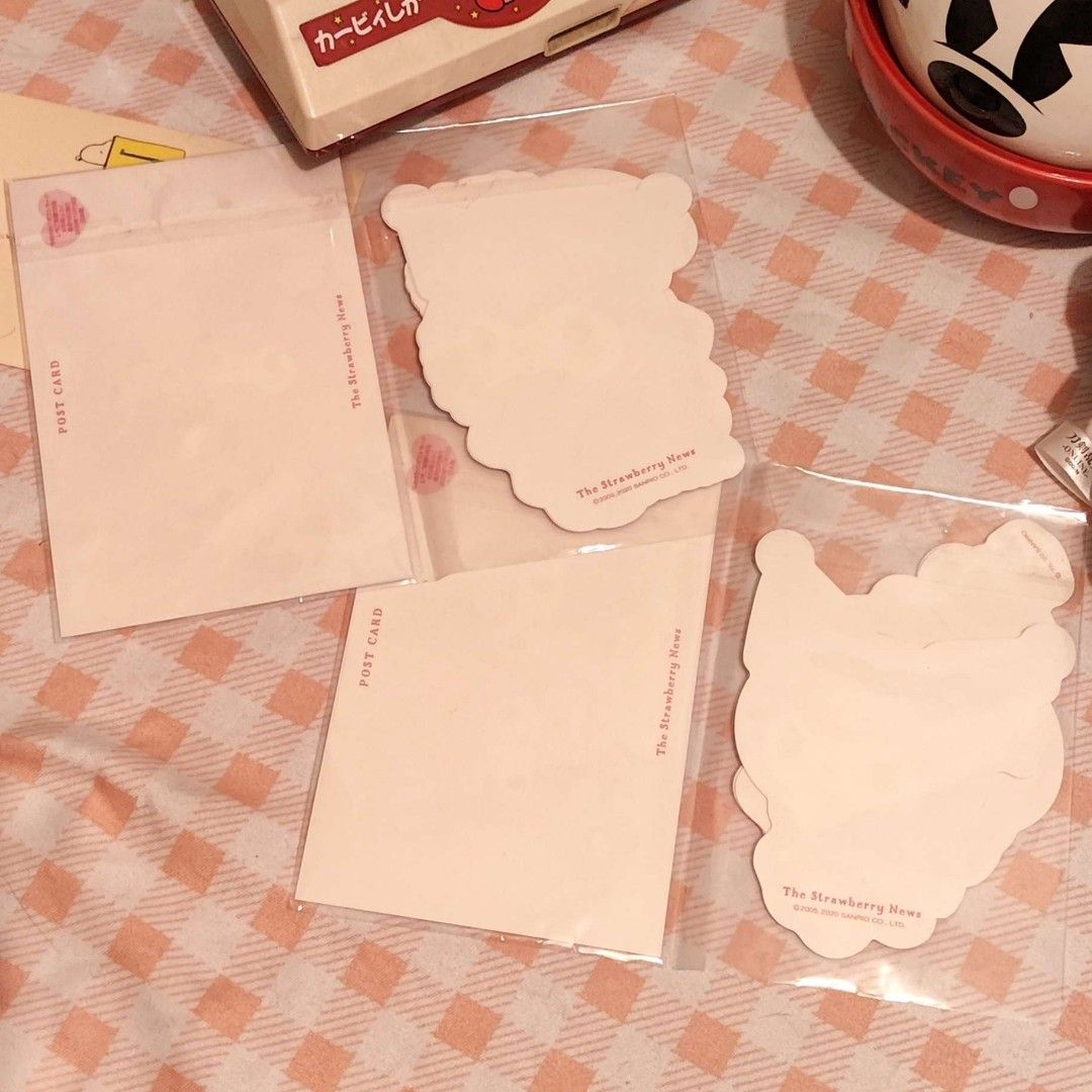 My Melody & Kuromi Postcard Set (Category: Raw Singles) located in Imus. Submitted by nyaamuus (Listing ID 1459662813, Image 2). Description: 150 each.