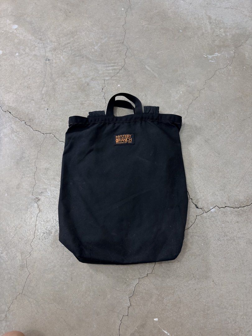 Mystery Ranch Black Tote Bag Backpack (Category: Backpacks) located in Alfonso. Submitted by jbcamet (Listing ID 1459626923, Image 1). Description: - Versatile black Mystery Ranch tote bag - Can be worn as a tote or backpack - Made in the USA - Ideal for everyday use or travel.