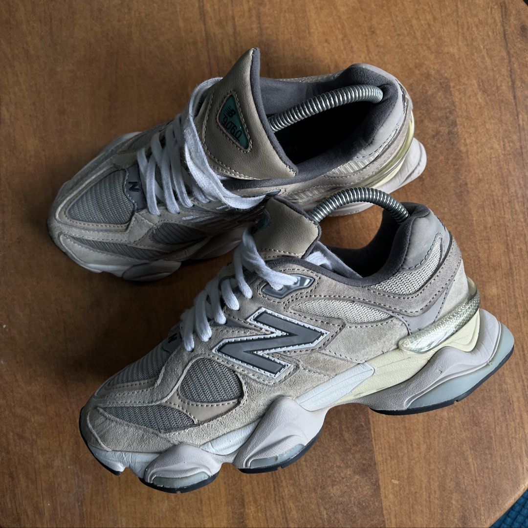 Nb 9060 (Category: Sneakers) located in Polomolok. Submitted by thriftyl (Listing ID 1459556141, Image 1). Description: .