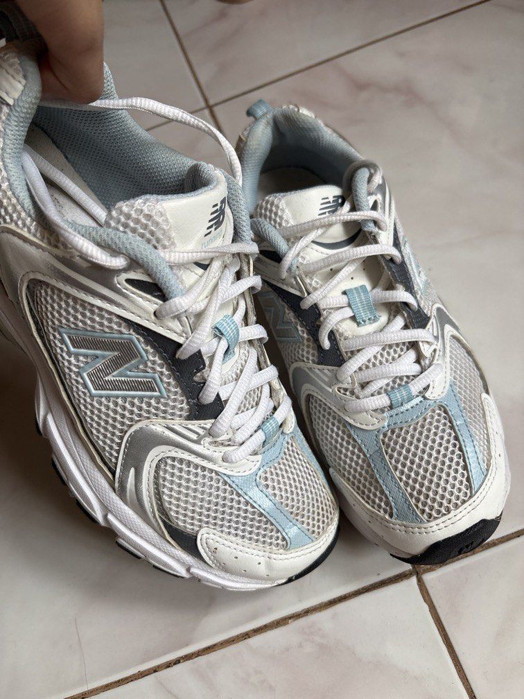 NEW BALANCE 530 chrome blue (Category: Sneakers) located in Dagupan City. Submitted by starfits_ph (Listing ID 1459574231, Image 1). Description: 100% authentic NB 530 24cm | 5.5 UK no box | excellent condition na-erase lang yung print sa insole pads ✅ meet up/ video call.