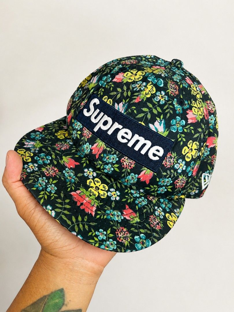 NEW ERA X SUPREME FLORAL FITTED HAT (Category: Caps & Hats) located in Zamboanga. Submitted by thriftbyeems (Listing ID 1459650709, Image 2). Description: anyone interested? Size 7 No issues Authentic 100%.