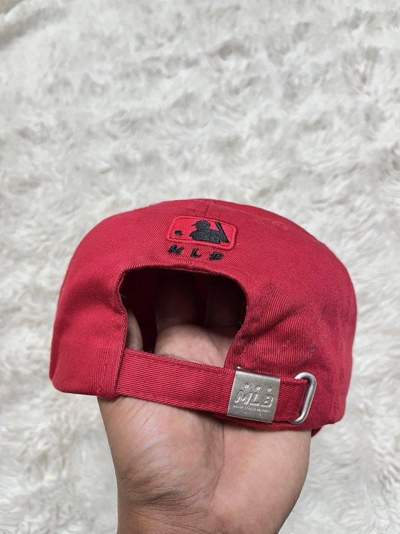 New York Yankees MLB Baseball Cap Red (Category: Caps & Hats) located in General Santos City (Dadiangas). Submitted by crisjayg (Listing ID 1459608317, Image 2). Description: - Red New York Yankees cap - Embroidered Yankees logo on front - MLB logo on the back - Adjustable strap for a comfortable fit - Includes MLB authenticity sticker inside - Perfect for any Yankees fan.