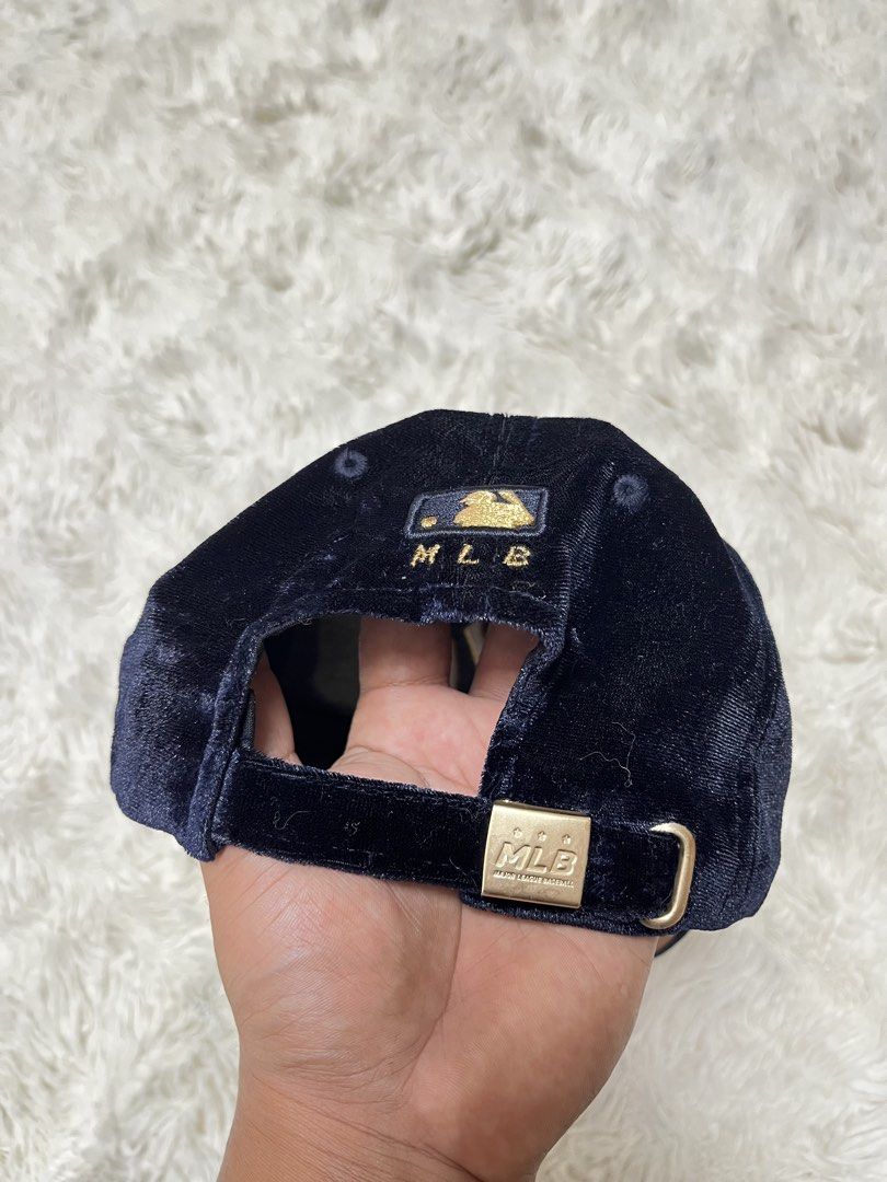New York Yankees Velvet Cap MLB (Category: Caps & Hats) located in General Santos City (Dadiangas). Submitted by crisjayg (Listing ID 1459607974, Image 2). Description: - Dark blue velvet cap - Gold NY Yankees logo - Adjustable strap at the back - MLB detailing on strap - Tan brim lining inside - Shows some signs of wear on the inner band - Ideal for any New York Yankees fan.