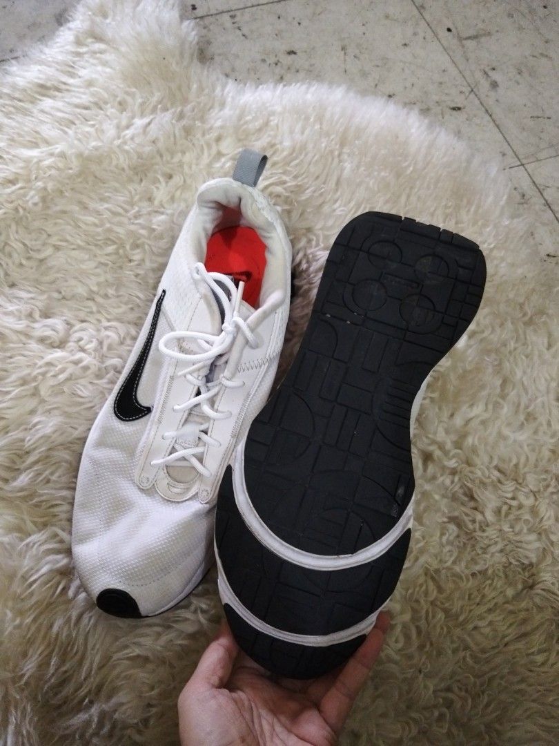 Nike (Category: Sneakers) located in El Salvador. Submitted by francheskaukayukay (Listing ID 1459564218, Image 3). Description: .