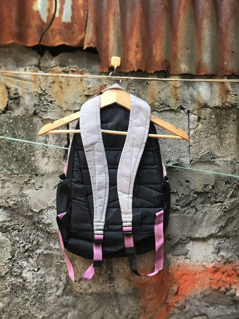 Nike Backpack Grey Black Pink Accents (Category: Backpacks) located in Quezon City. Submitted by carlodepaz (Listing ID 1459600912, Image 2). Description: Nike bagpack embriod logo Replace zipper 7/10 condition 450 freeship via jnt.