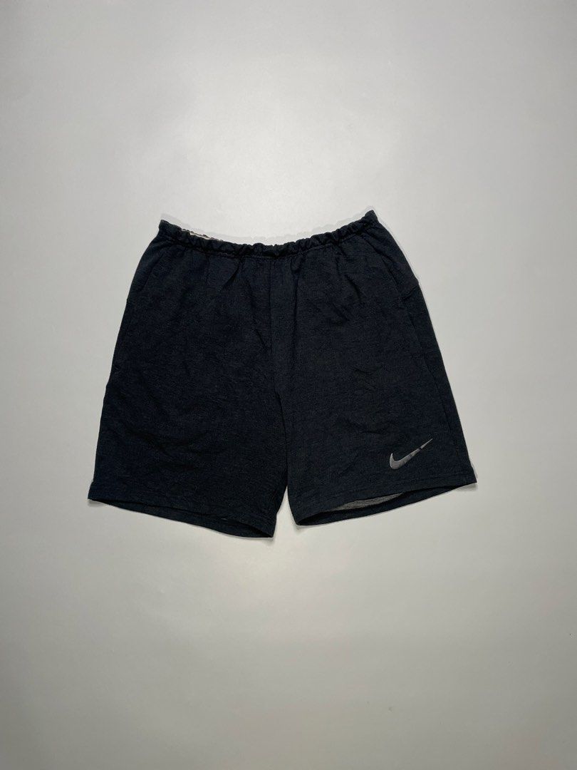 Nike Dark/Gray Training Short (Category: Activewear) located in Dasmarinas. Submitted by just_find_castleton (Listing ID 1459563313, Image 1). Description: Nike Dark/Gray Training Short Size: M (24W-32W) Length - 16 Leg Opening - 11 Condition - 9/10 -Check pics -1-2 days reservation only -Flakers/Bogus will be posted -Add sf -This is thrift item please manage your expectations..