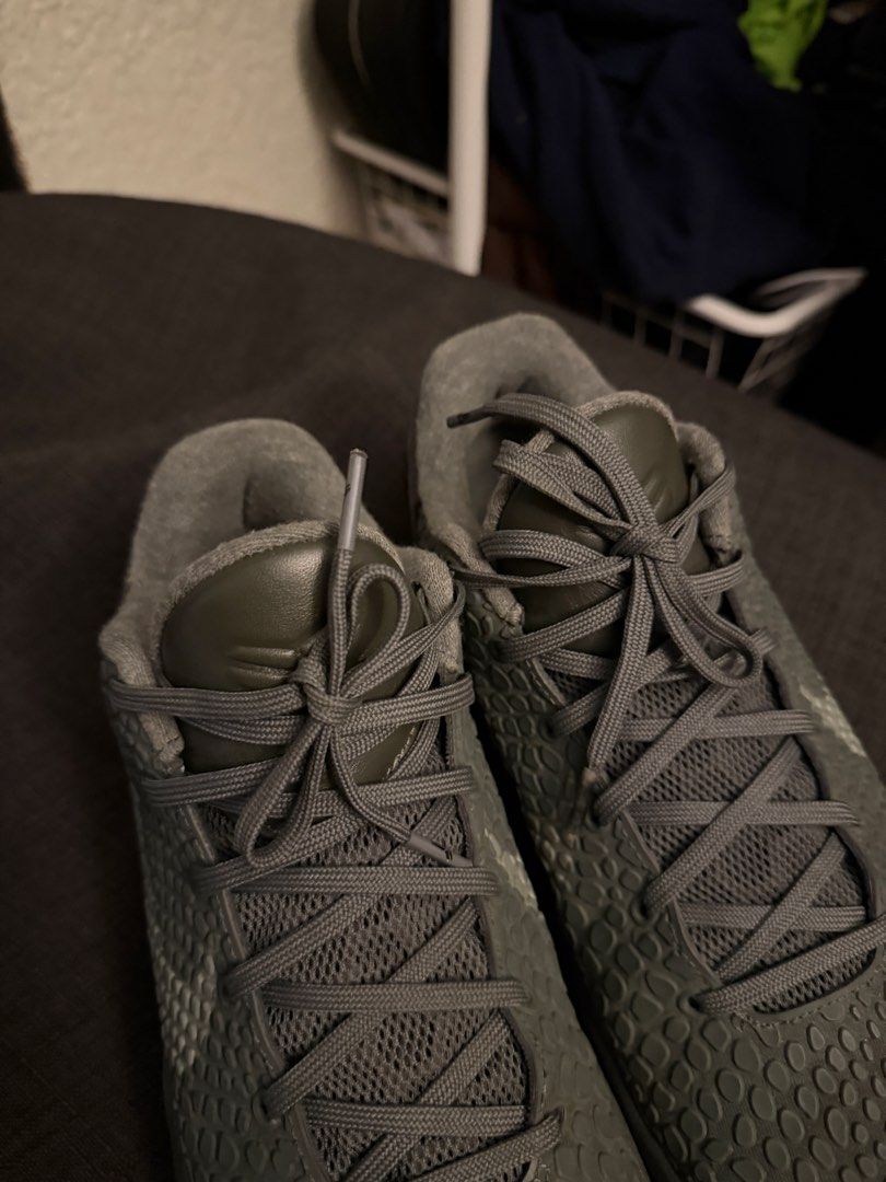 Nike Kobe 6 fade to black (Category: Sneakers) located in Manila. Submitted by rcshop.mnl (Listing ID 1459545498, Image 3). Description: NO ISSUE USED 3 TIMES RFS: NEED FUNDS.