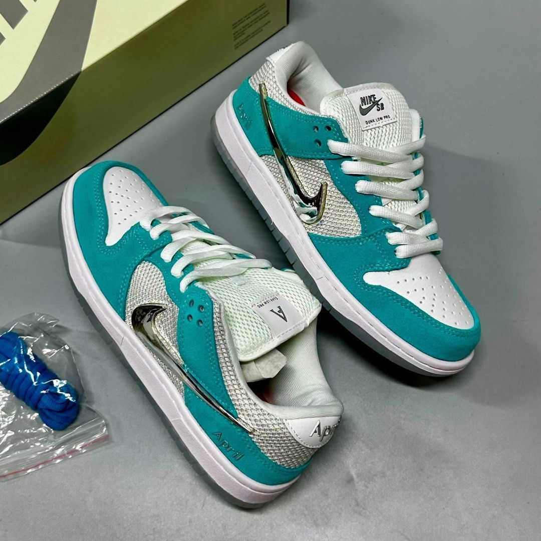 Nike Sb Dunk Low (Category: Dress Shoes) located in Manila. Submitted by mypshopp (Listing ID 1459543259, Image 2). Description: Available size men 41,42,43,44,45 .