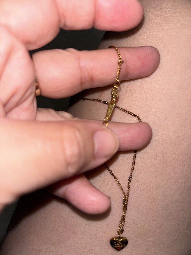Non tarnish necklace gold stainless (Category: Necklaces) located in Manila. Submitted by vintageaccessories (Listing ID 1459647178, Image 2). Description: .