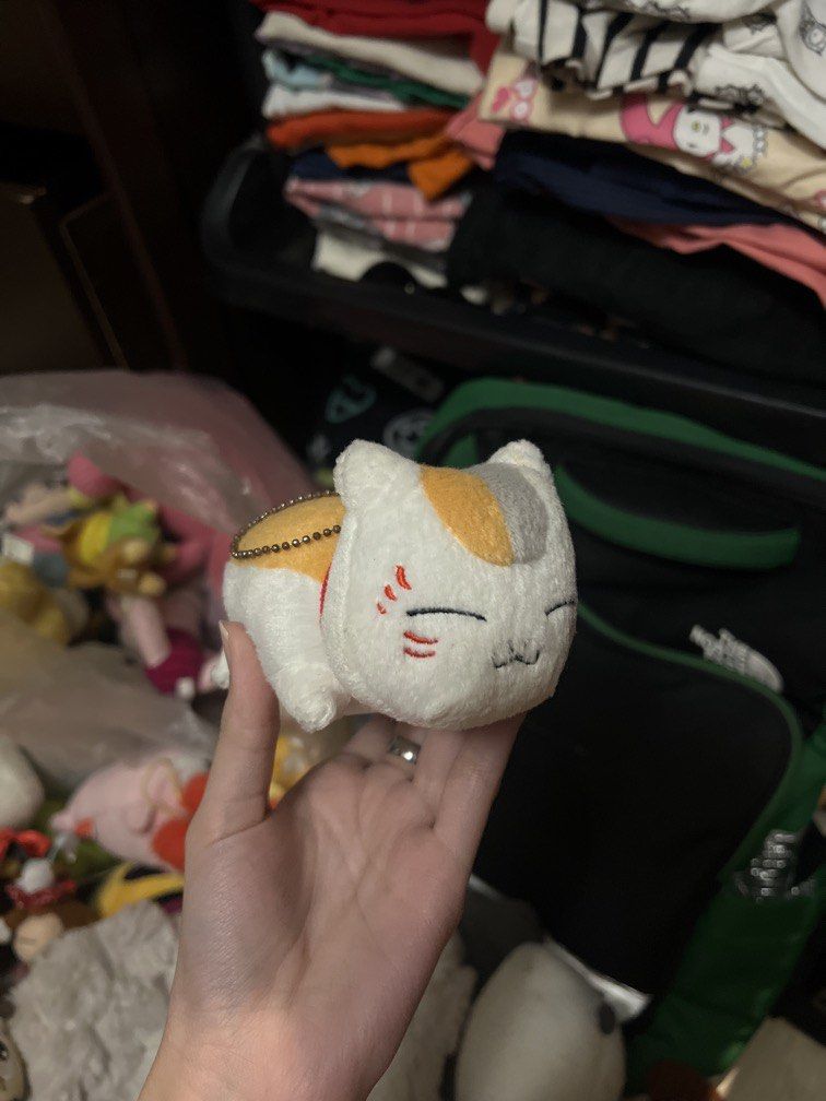 Nyanko Sensei Charm Toy (Category: Designer & Blind Box Toys) located in Manila. Submitted by erickalago (Listing ID 1459622443, Image 1). Description: Rust yung ball chain niya, palitan niyo na lang Loc: Manila.