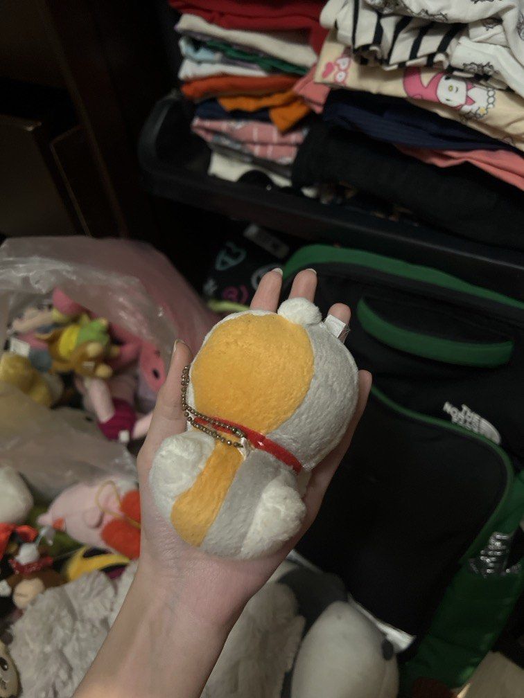 Nyanko Sensei Charm Toy (Category: Designer & Blind Box Toys) located in Manila. Submitted by erickalago (Listing ID 1459622443, Image 2). Description: Rust yung ball chain niya, palitan niyo na lang Loc: Manila.
