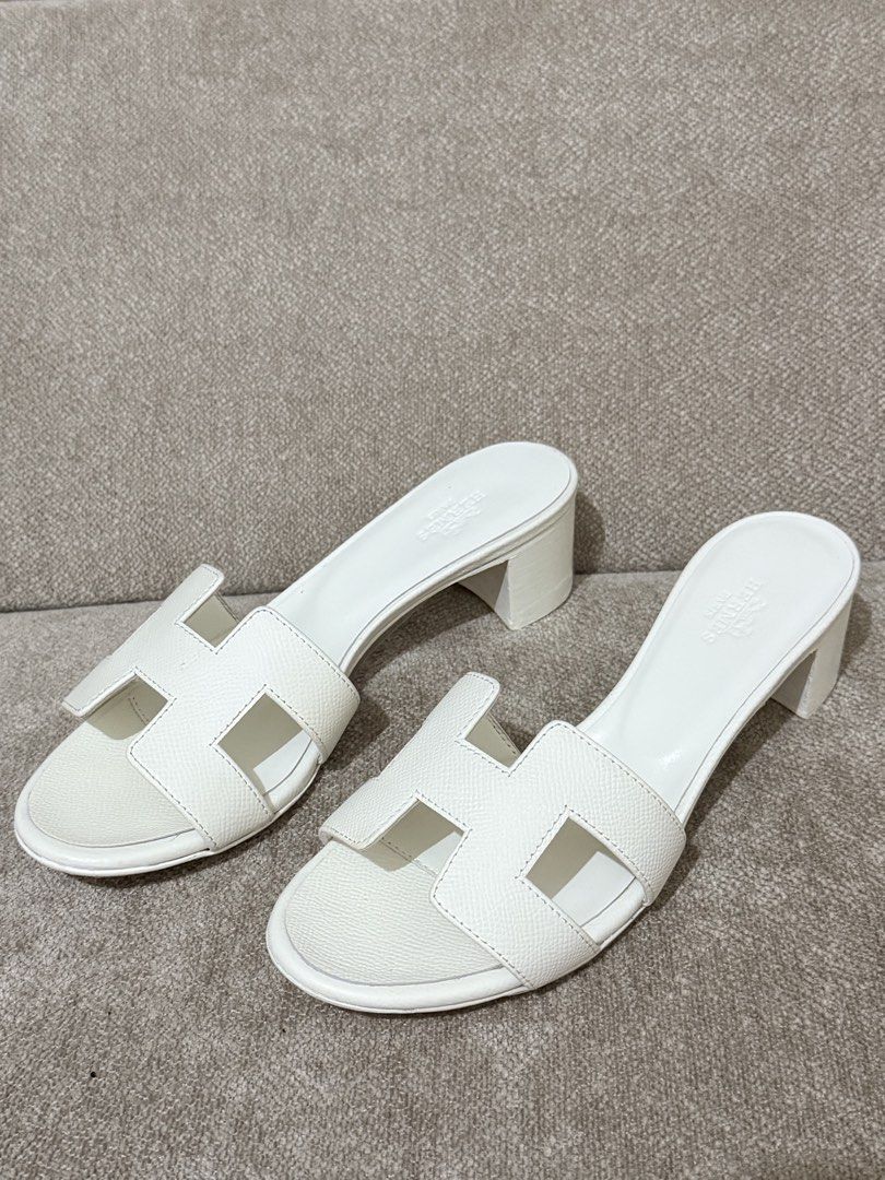 Oasis in White (Category: Heels) located in Quezon City. Submitted by in_vogue (Listing ID 1459600594, Image 2). Description: .